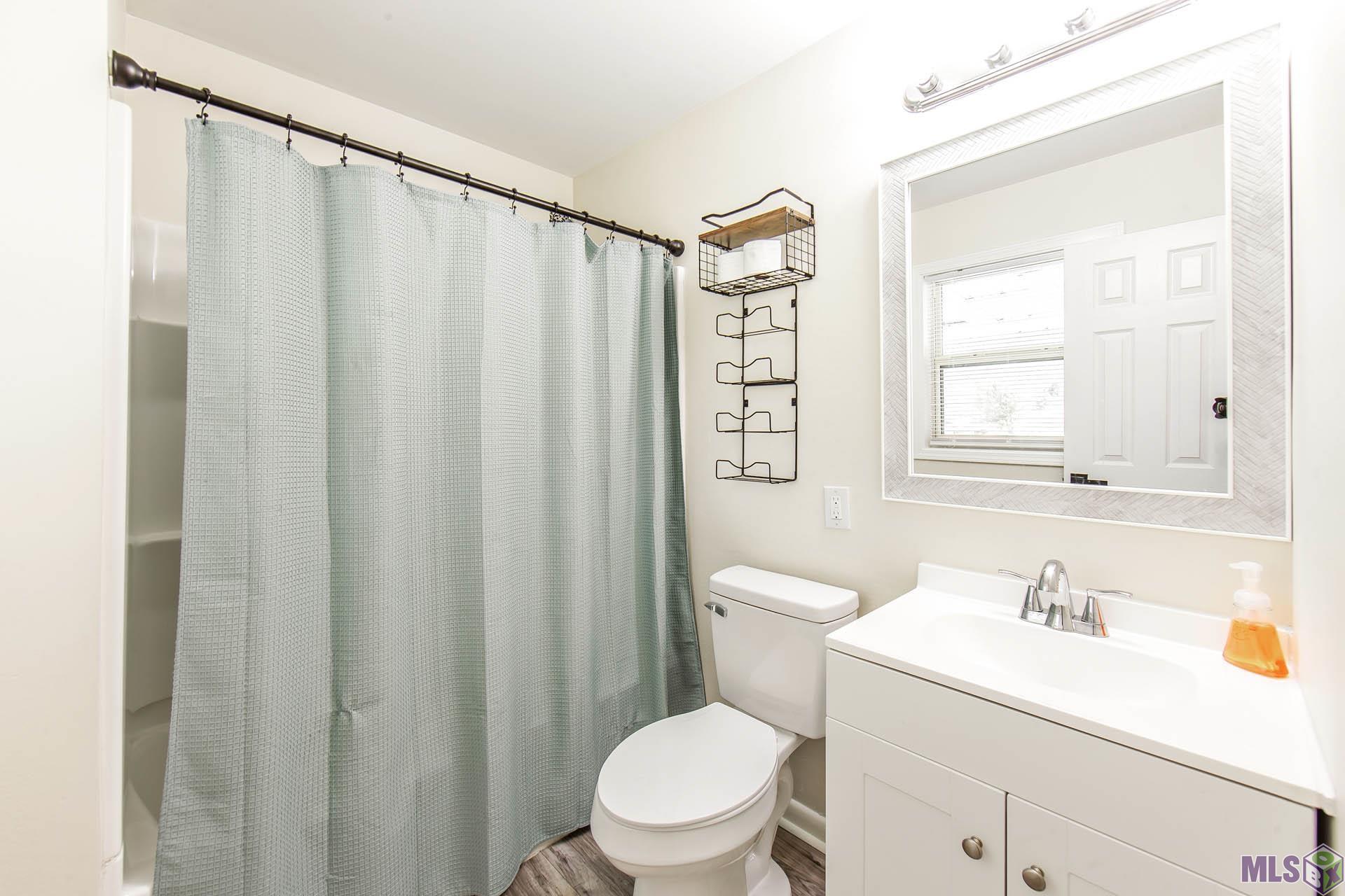 410 Harding Drive Houma, LA 70364 - Photo 6 of 12