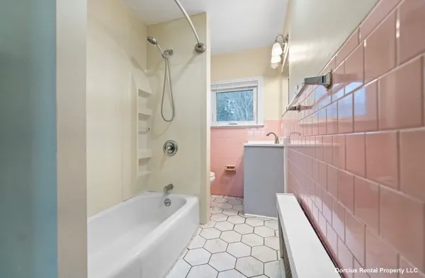 $2,500 | 63 Moran Street, Unit 1, North Attleboro, MA 02760