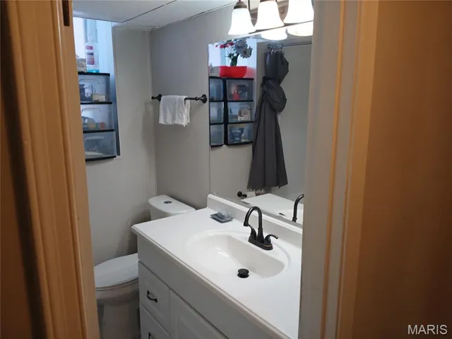 $215,000 | 7544 York Drive, Unit B, Clayton, MO 63105