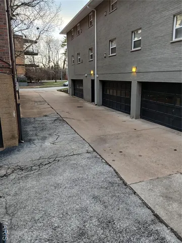 $215,000 | 7544 York Drive, Unit B, Clayton, MO 63105