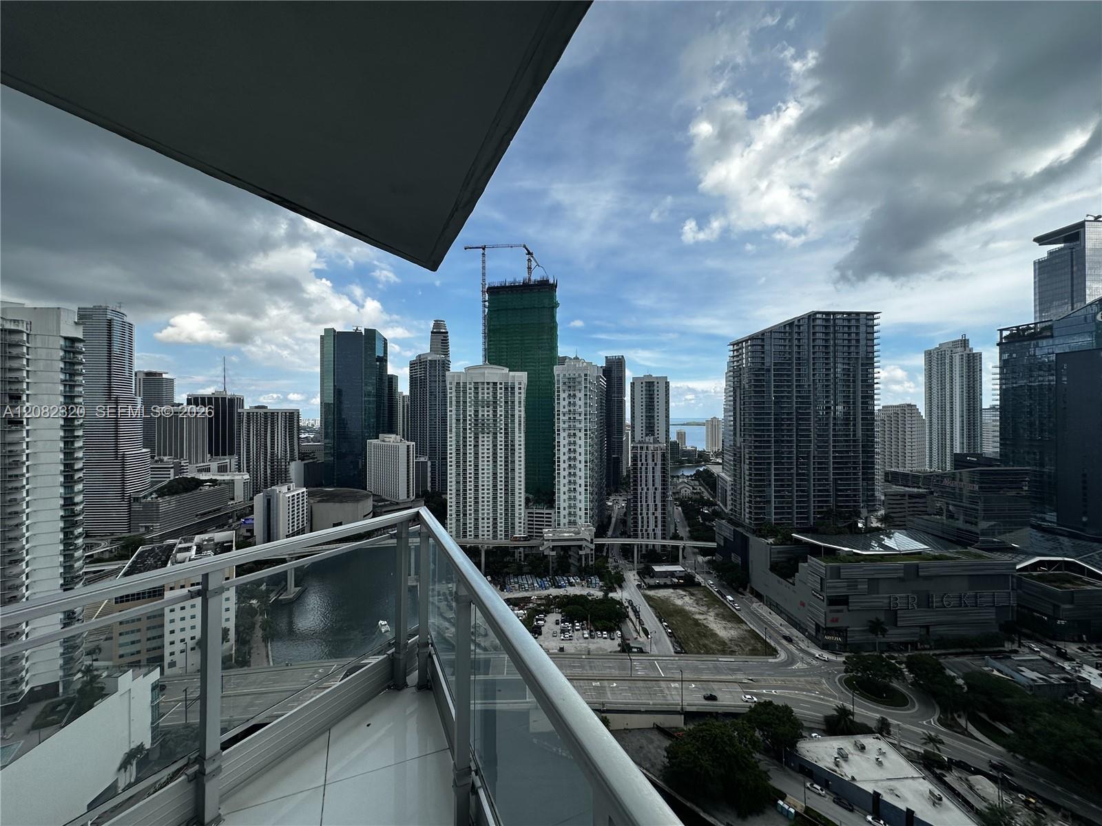 92 Southwest 3rd Street, Unit 3501 Miami, FL 33130 - Photo 2 of 23 Gallery Image 2