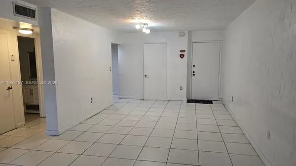 $1,950 | 702 Northwest 87th Avenue, Unit 309, Miami, FL 33172