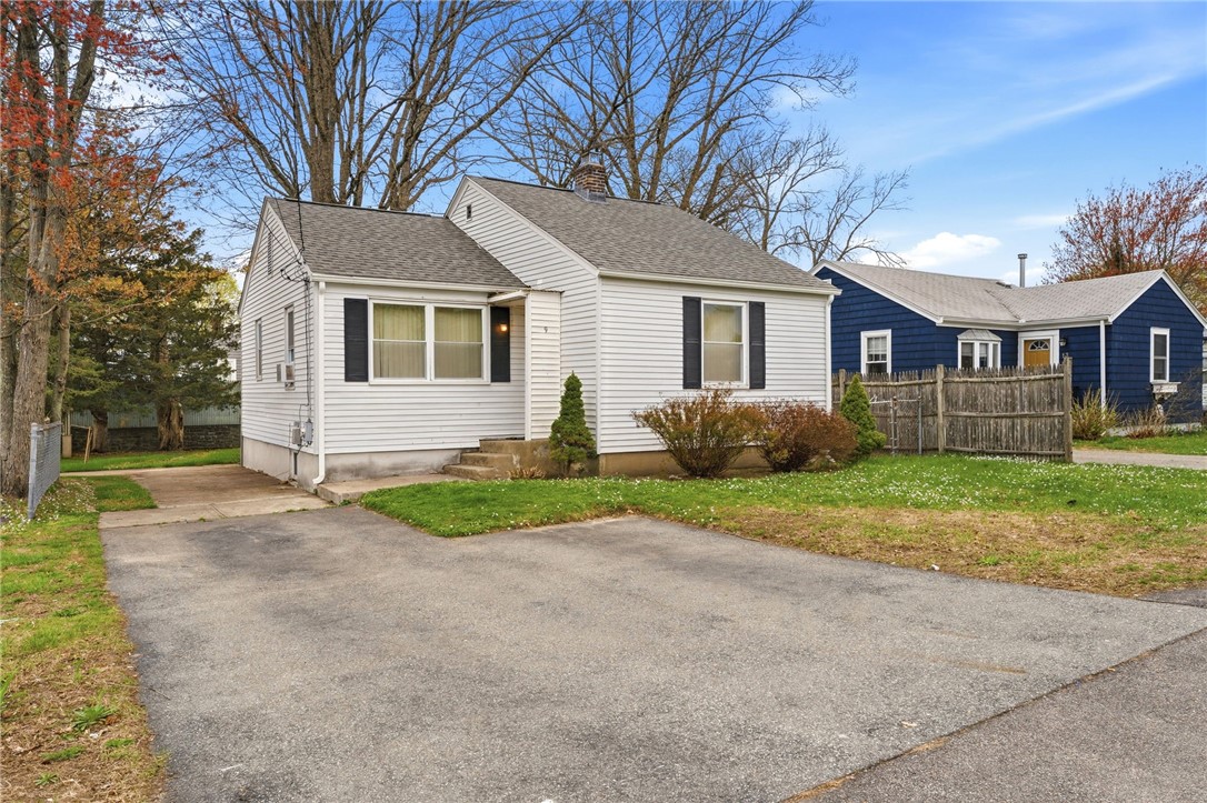 9 McGuire Road North Providence, RI 02904 - Photo 2 of 29