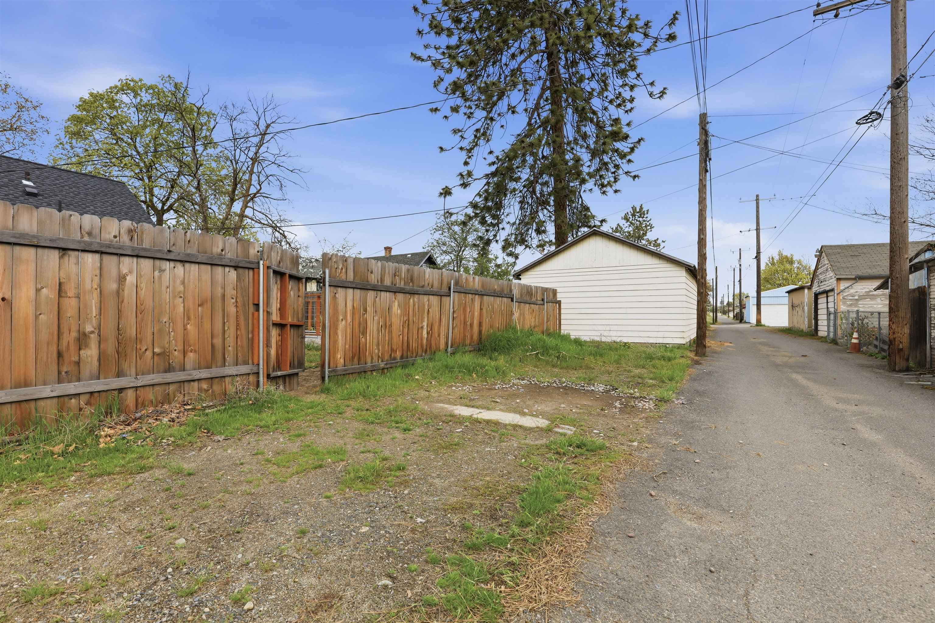 4418 North Stevens Street Spokane, WA 99205 - Photo 35 of 49