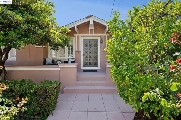 $1,250,000 | 3244 Fernside Boulevard, Alameda, CA 94501