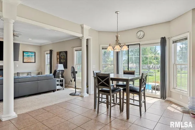 $459,900 | 1600 East Spruce Street, Chatham, IL 62629