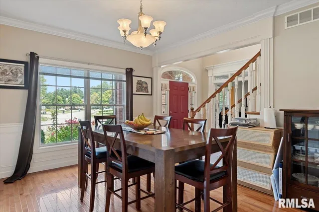 $459,900 | 1600 East Spruce Street, Chatham, IL 62629