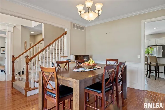 $459,900 | 1600 East Spruce Street, Chatham, IL 62629