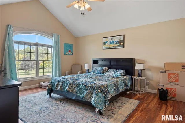 $459,900 | 1600 East Spruce Street, Chatham, IL 62629