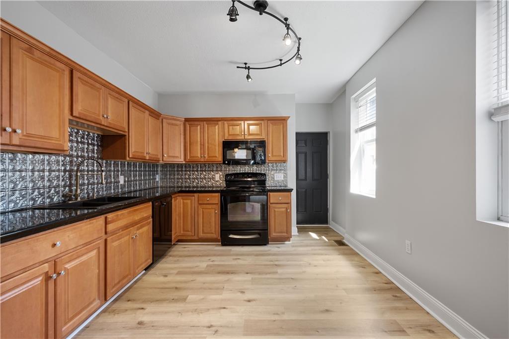 1502 Boyle Street Pittsburgh, PA 15212 - Photo 11 of 39