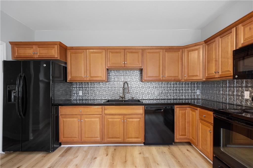 1502 Boyle Street Pittsburgh, PA 15212 - Photo 12 of 39