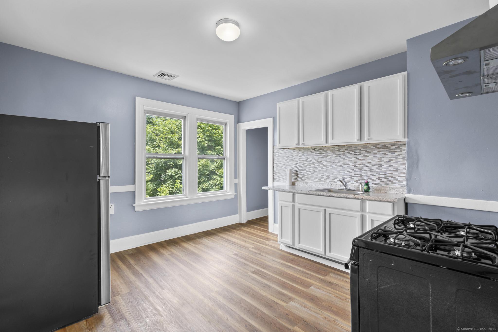 1105 North Main Street, Unit 3 Waterbury, CT 06704 - Photo 16 of 22