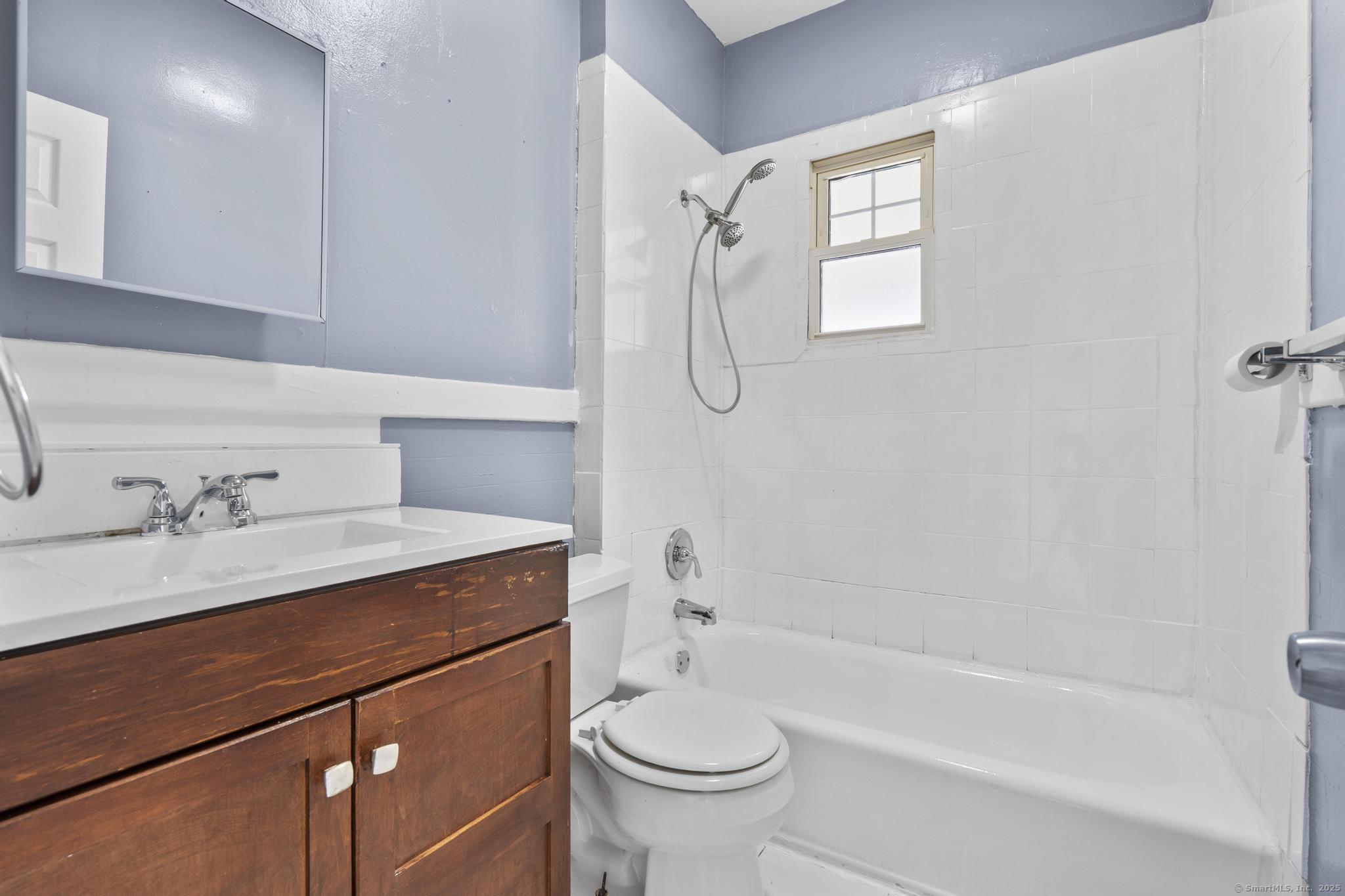 1105 North Main Street, Unit 3 Waterbury, CT 06704 - Photo 22 of 22