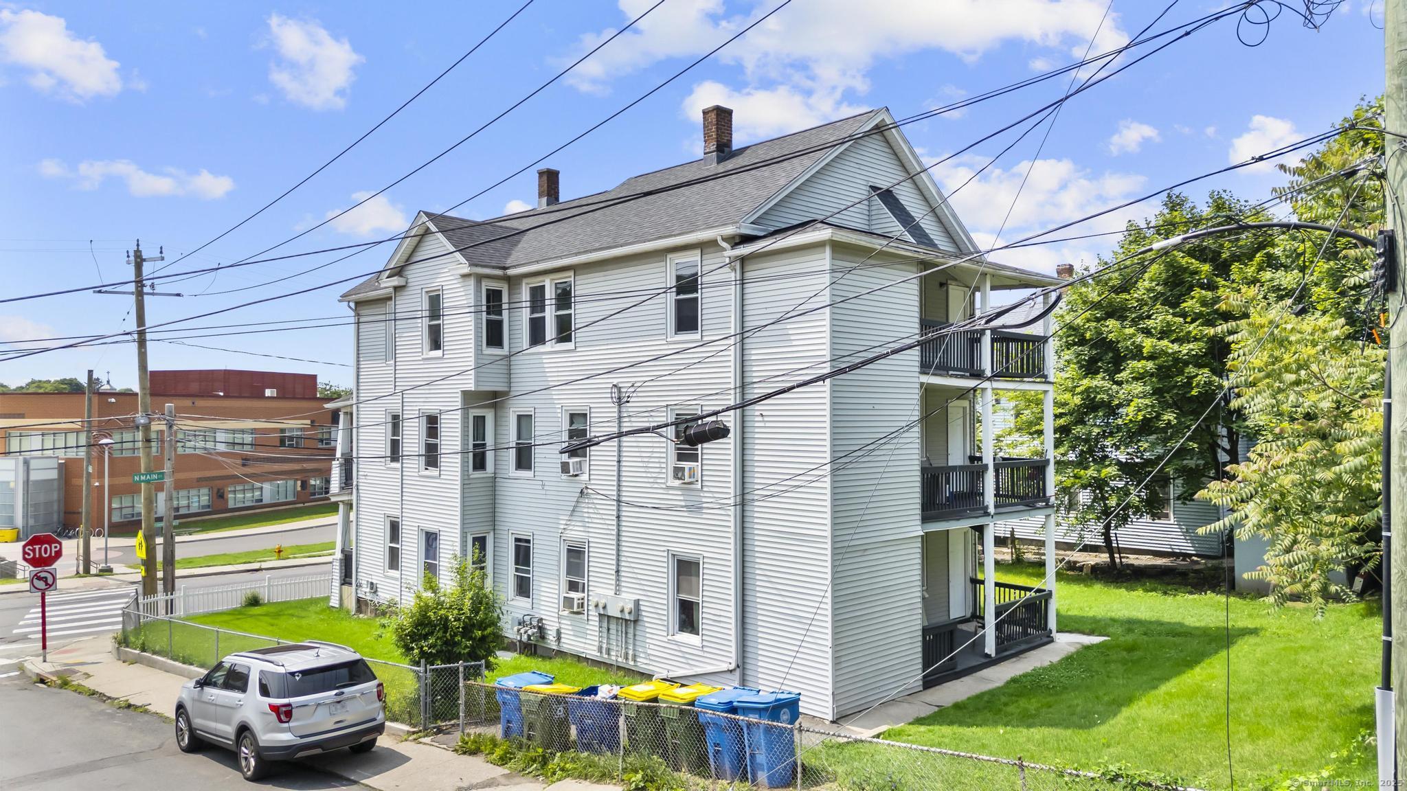 1105 North Main Street, Unit 3 Waterbury, CT 06704 - Photo 3 of 22