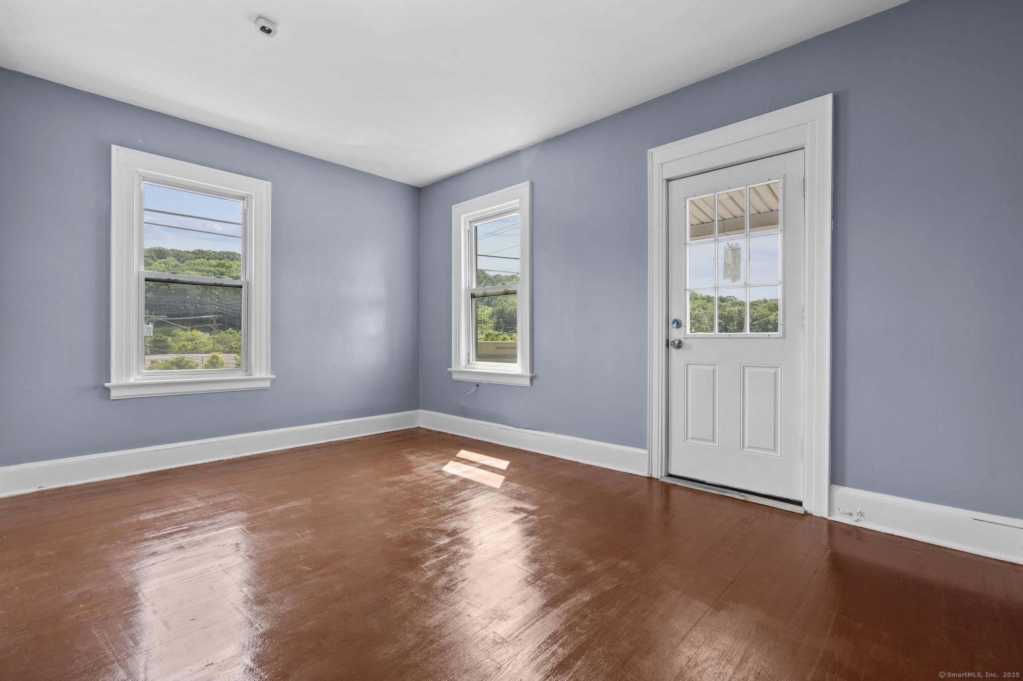 1105 North Main Street, Unit 3 Waterbury, CT 06704 - Photo 9 of 22