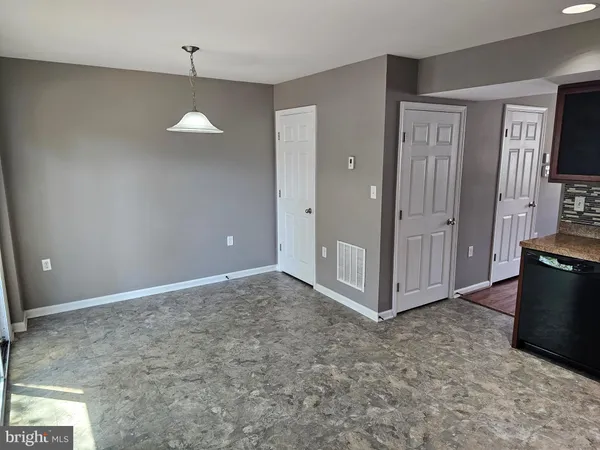 $1,795 | 136 Checko Court, Martinsburg, WV 25401