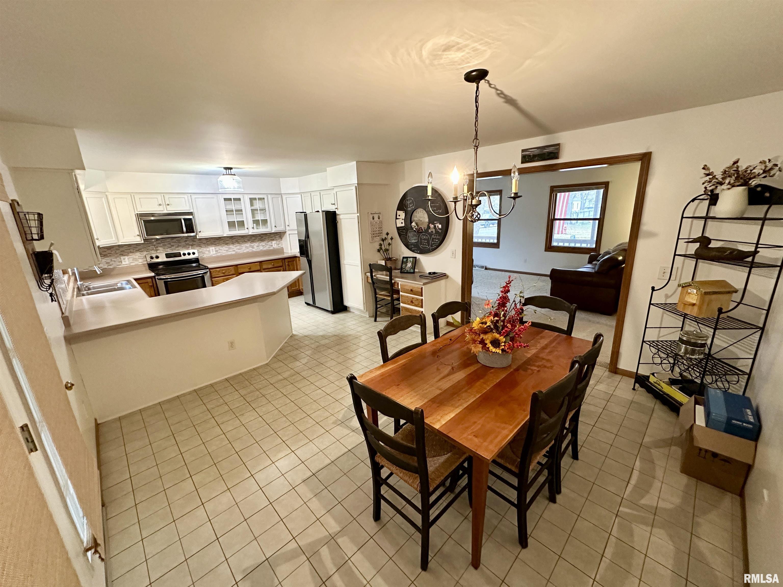 517 West 4th Street Beardstown, IL 62618 - Photo 14 of 38