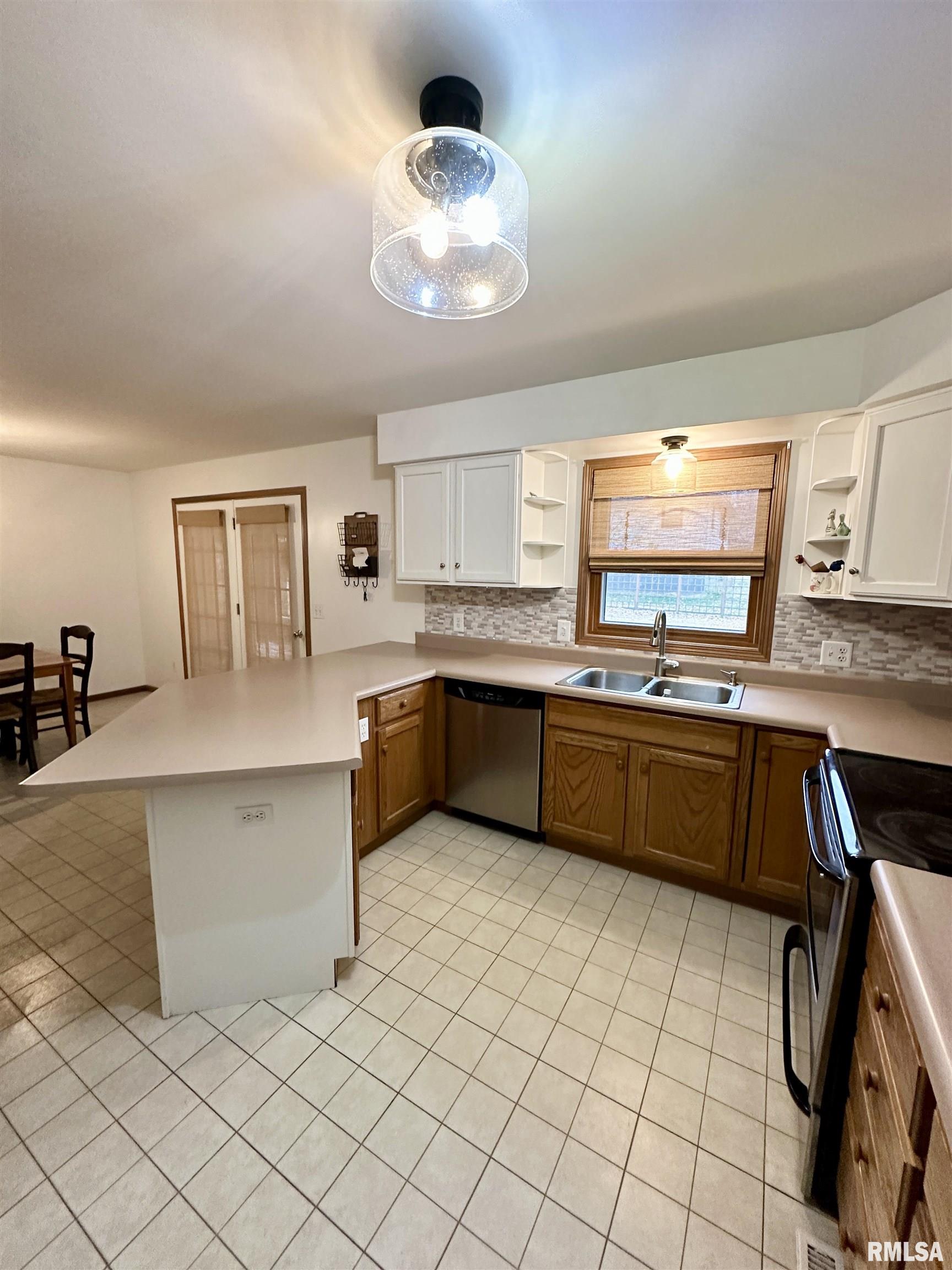 517 West 4th Street Beardstown, IL 62618 - Photo 20 of 38