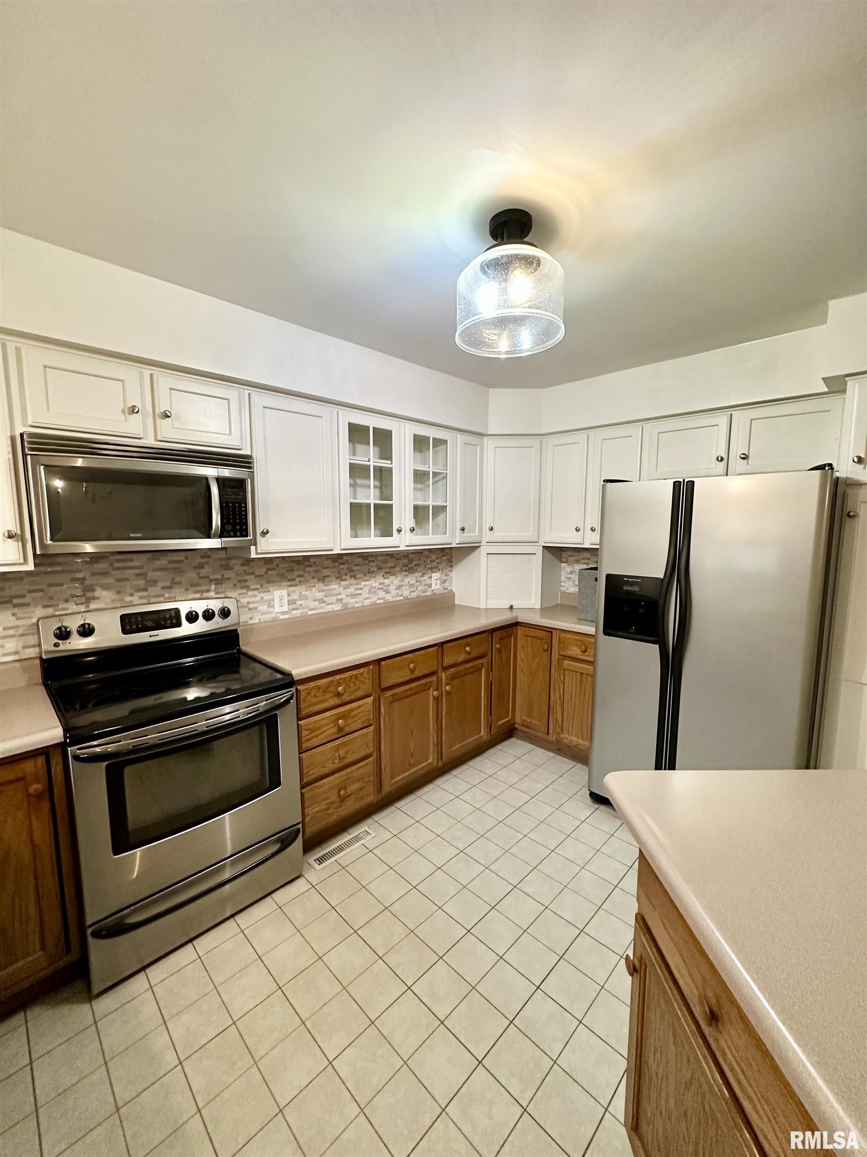 517 West 4th Street Beardstown, IL 62618 - Photo 21 of 38
