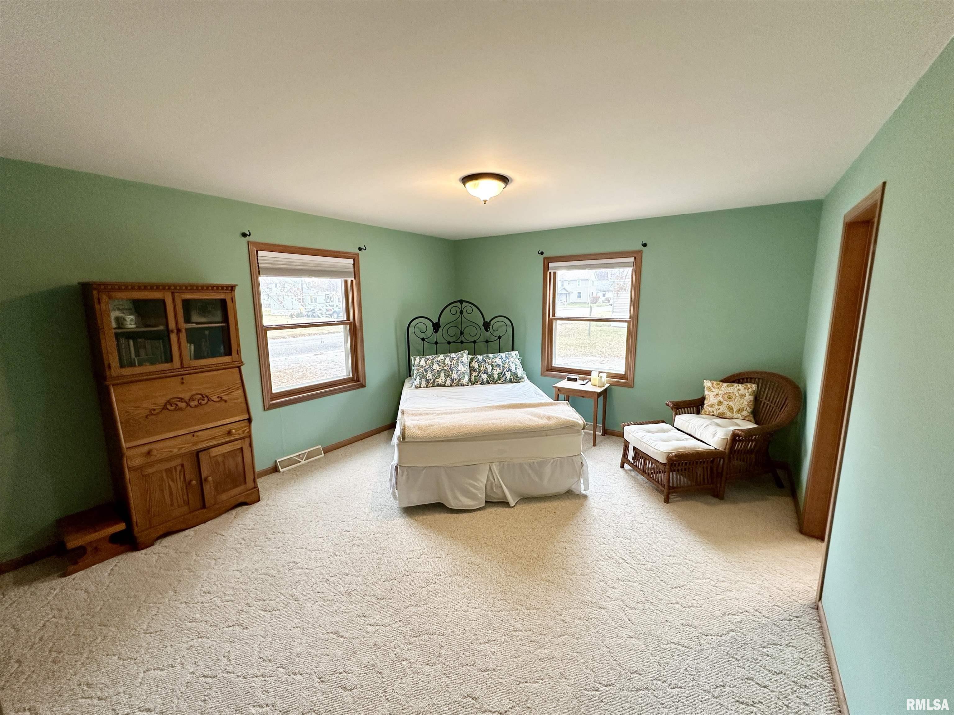 517 West 4th Street Beardstown, IL 62618 - Photo 27 of 38