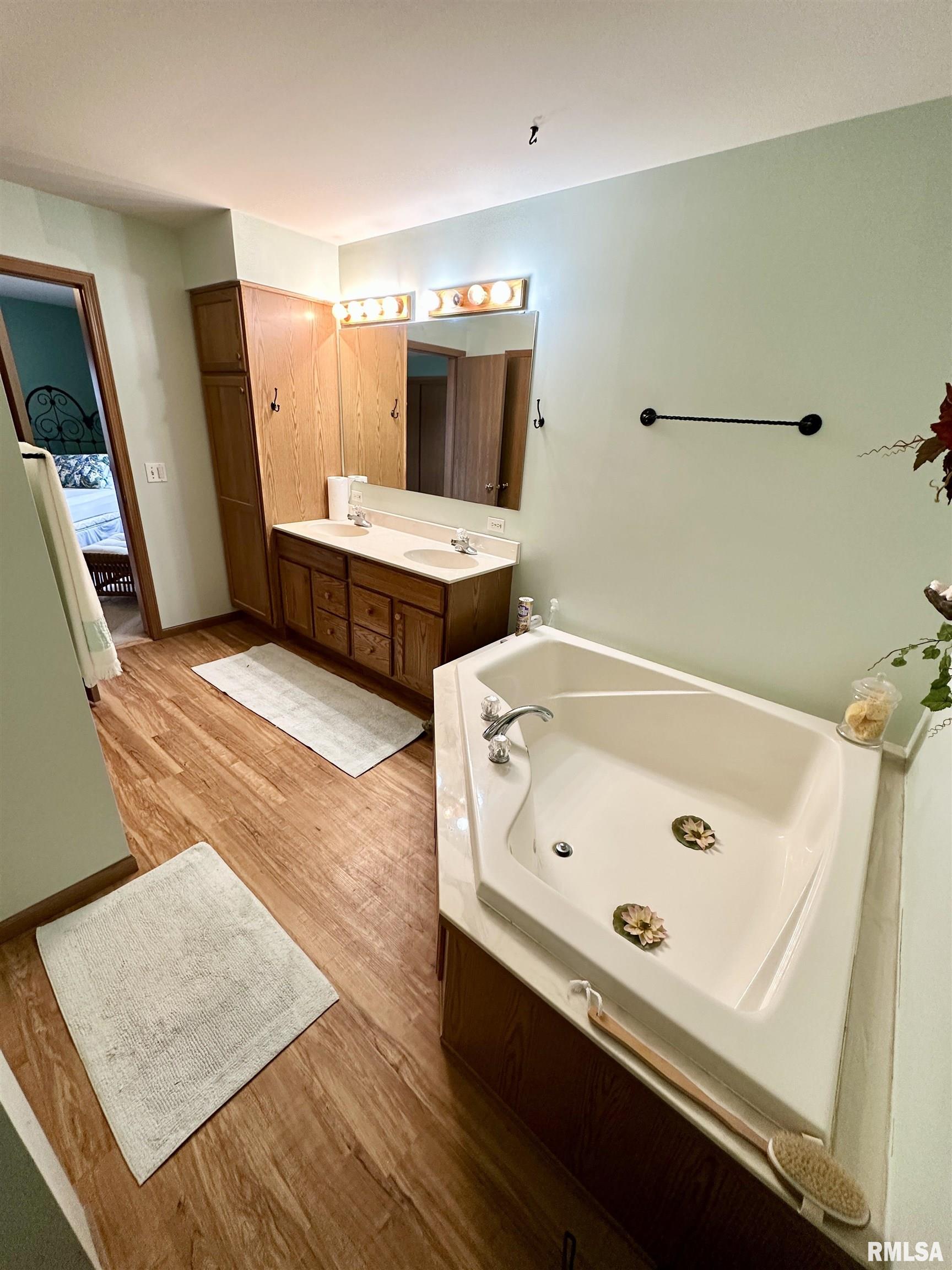 517 West 4th Street Beardstown, IL 62618 - Photo 29 of 38