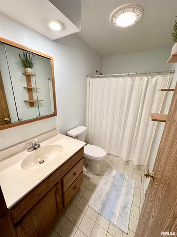 $199,900 | 517 West 4th Street, Beardstown, IL 62618