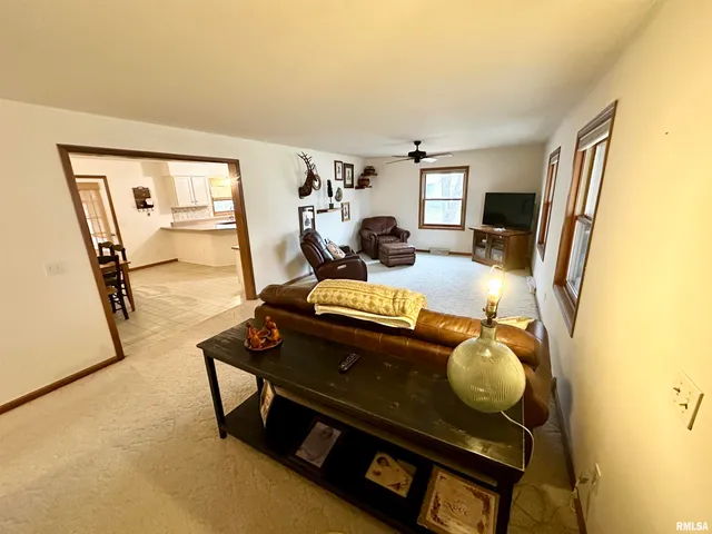 $199,900 | 517 West 4th Street, Beardstown, IL 62618