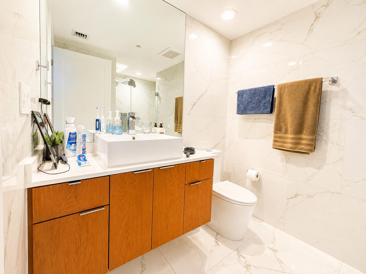 465 Brickell Avenue, Unit 2302 Miami, FL 33131 - Photo 18 of 19 Enhanced 10
