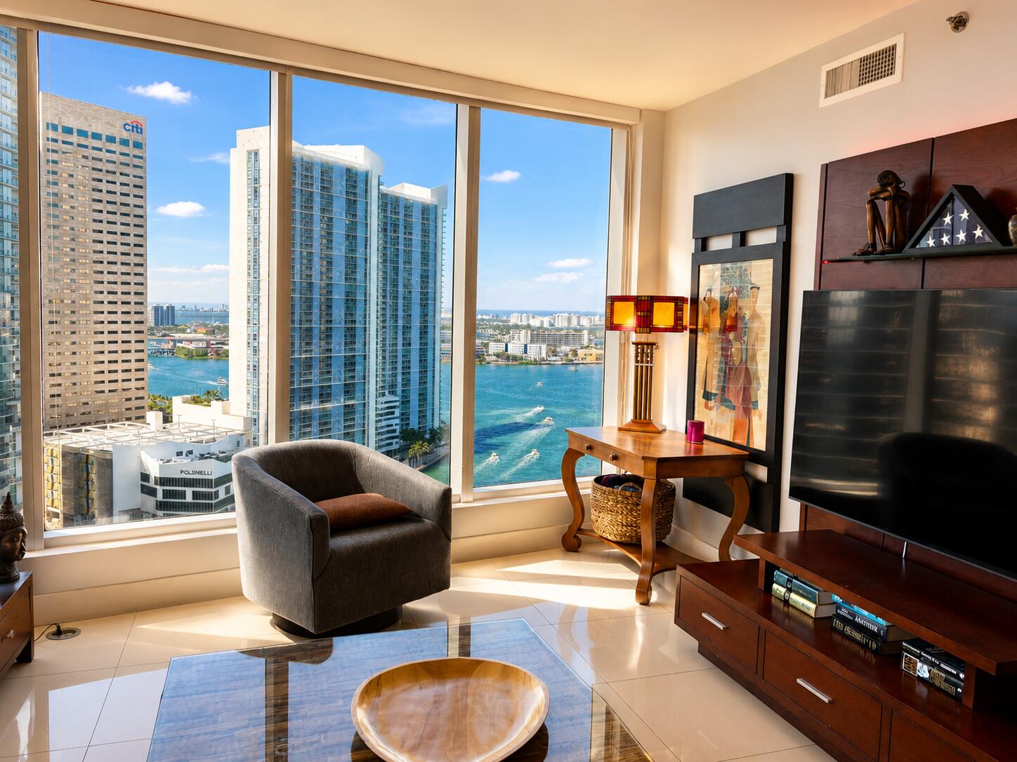 465 Brickell Avenue, Unit 2302 Miami, FL 33131 - Photo 6 of 19 11
