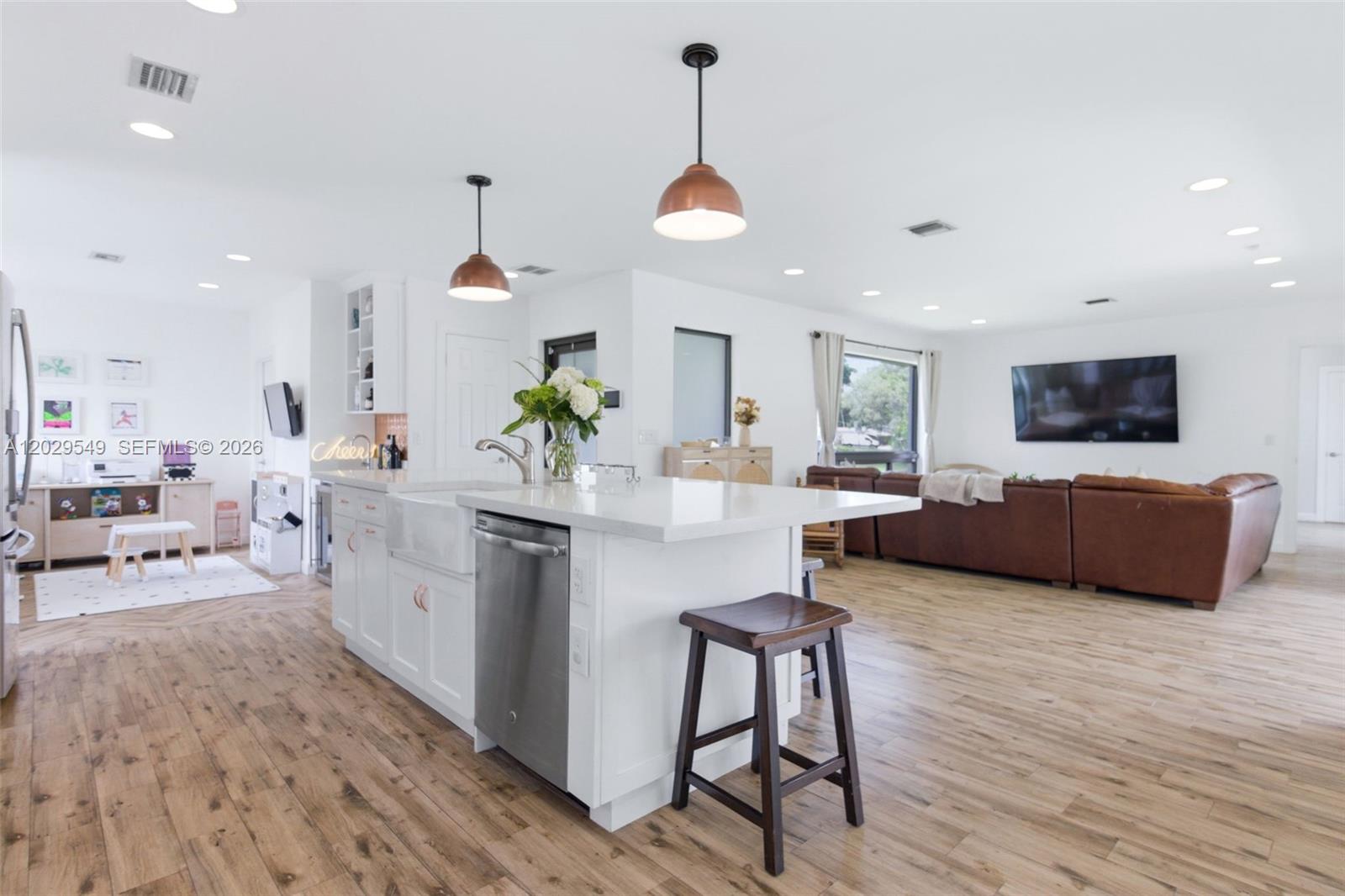 4407 West Park Road Hollywood, FL 33021 - Photo 20 of 65