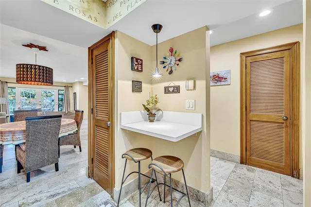 $3,900 | 2211 1/2 Northeast 123rd Street, Unit 2211, North Miami, FL 33181