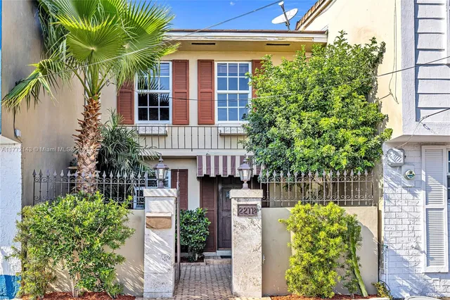 $3,900 | 2211 1/2 Northeast 123rd Street, Unit 2211, North Miami, FL 33181