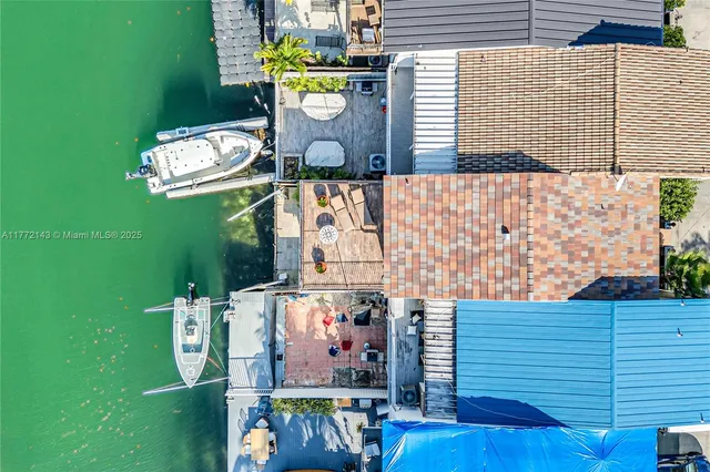 $3,900 | 2211 1/2 Northeast 123rd Street, Unit 2211, North Miami, FL 33181