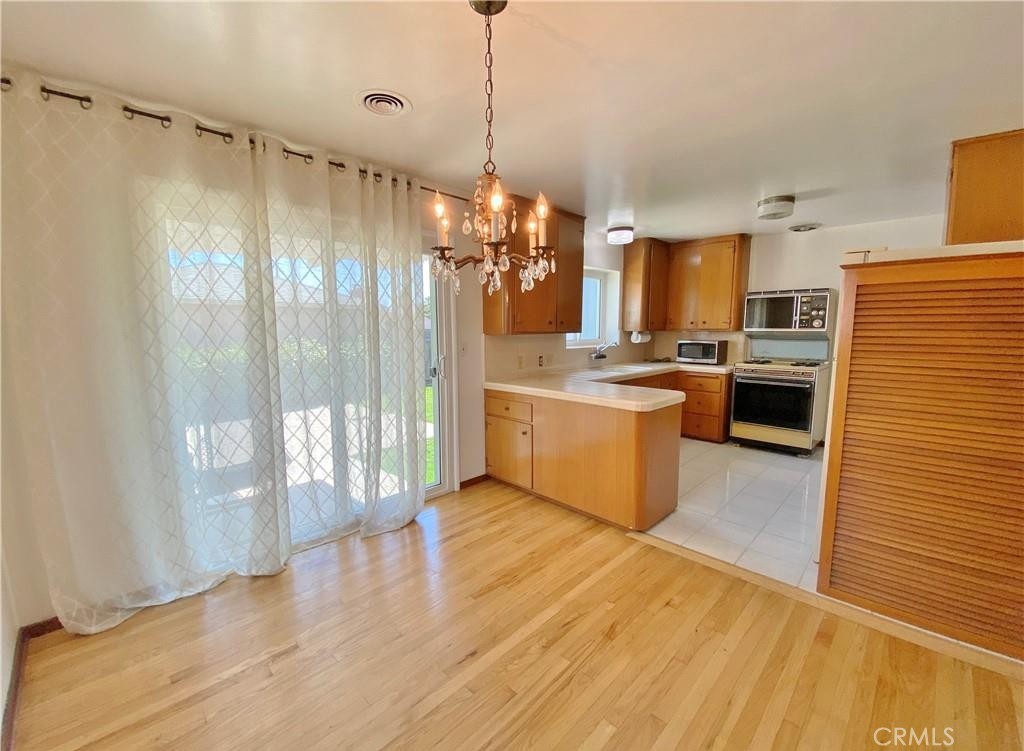 9654 Emperor Avenue Arcadia, CA 91007 - Photo 4 of 13