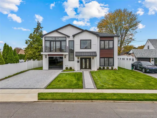 $1,498,000 | 48 Martin Lane, Westbury, NY 11590