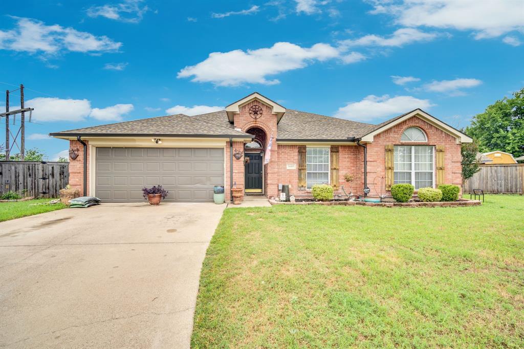 1605 South 3rd Street Midlothian, TX 76065 - Photo 2 of 26 Located in sought-after Midlothia ISD