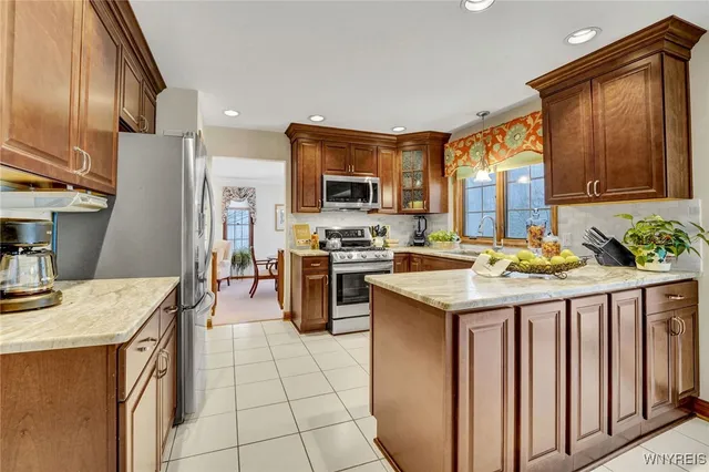 $649,900 | 7353 Ward Road, Boston, NY 14127