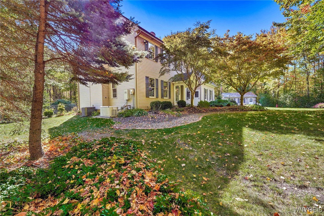 7353 Ward Road Boston, NY 14127 - Photo 3 of 45