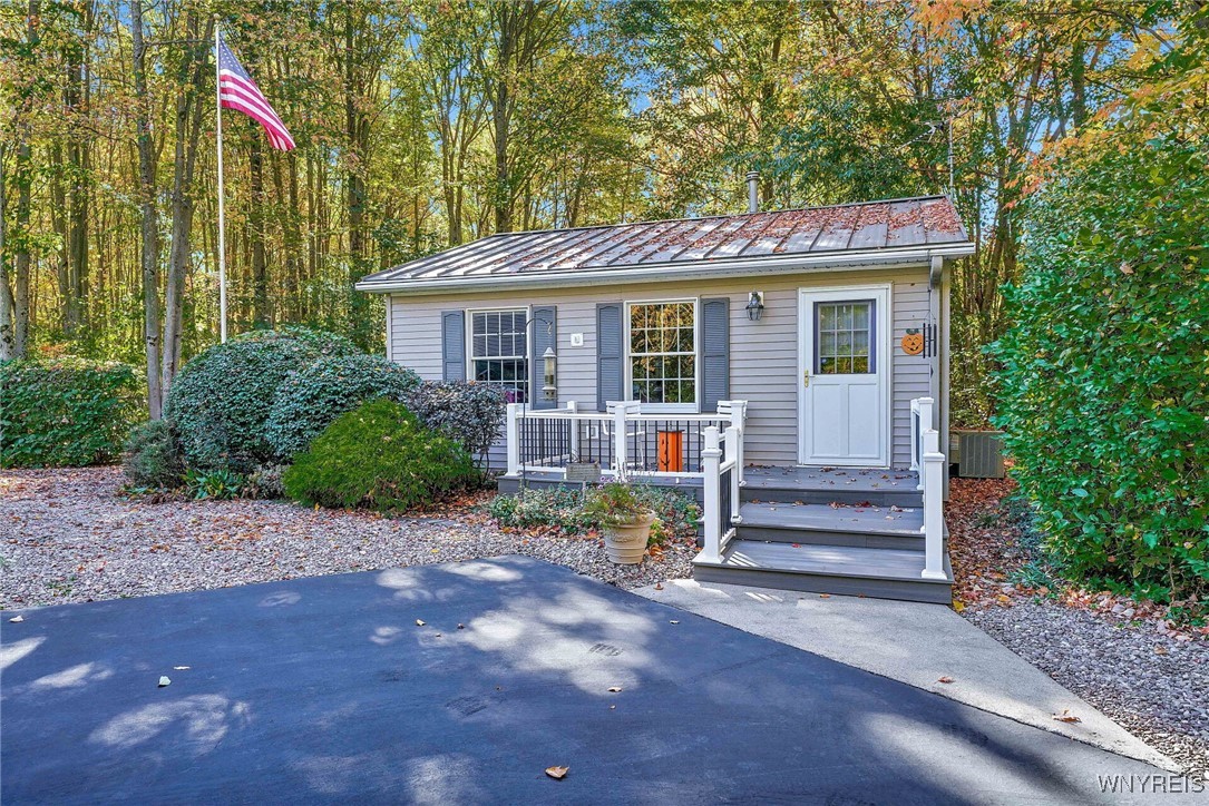 7353 Ward Road Boston, NY 14127 - Photo 6 of 45 576 SQ FOOT BUIDING -HAS ITS OWN FURNACE AND HEAT