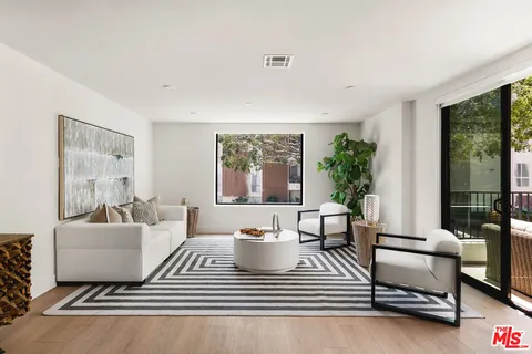 $1,300,000 | 3649 Regal Place, Unit 203, Los Angeles, CA 90068