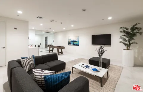 $1,300,000 | 3649 Regal Place, Unit 203, Los Angeles, CA 90068