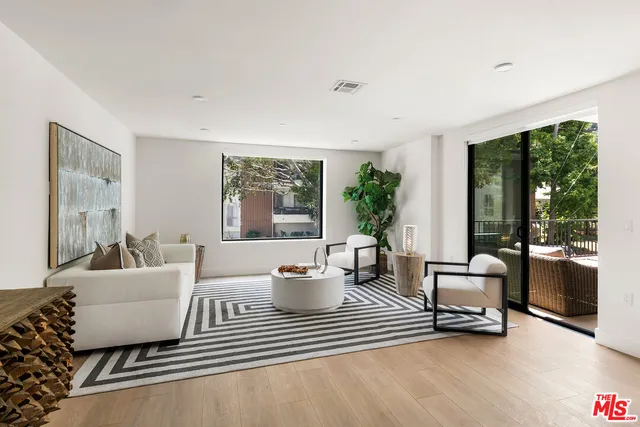 $1,300,000 | 3649 Regal Place, Unit 203, Los Angeles, CA 90068