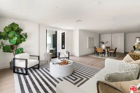 $1,300,000 | 3649 Regal Place, Unit 203, Los Angeles, CA 90068