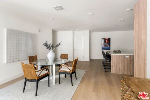 $1,300,000 | 3649 Regal Place, Unit 203, Los Angeles, CA 90068