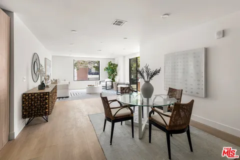 $1,300,000 | 3649 Regal Place, Unit 203, Los Angeles, CA 90068