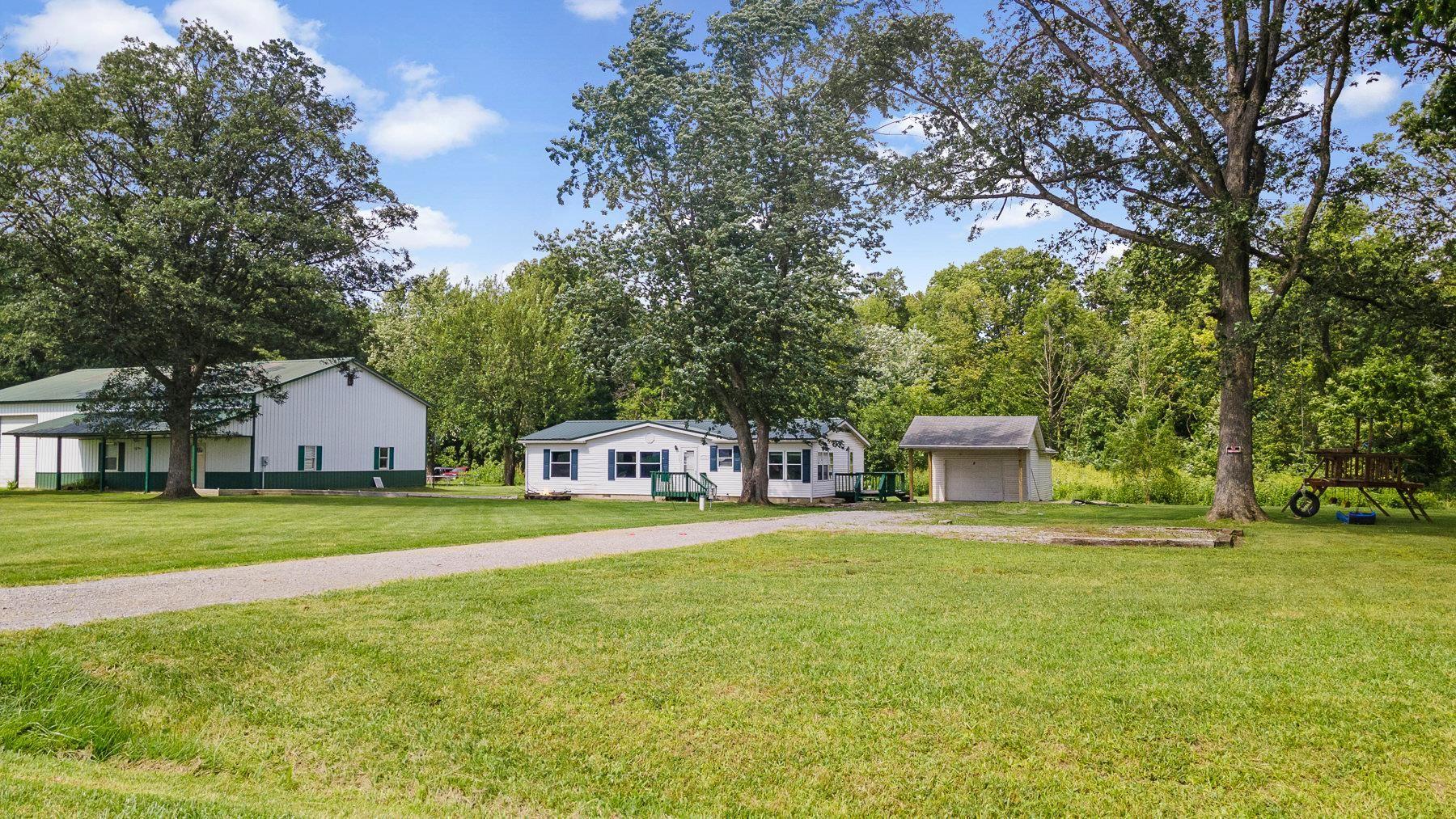 7211 Thompson Road Hoagland, IN 46745 - Photo 1 of 36