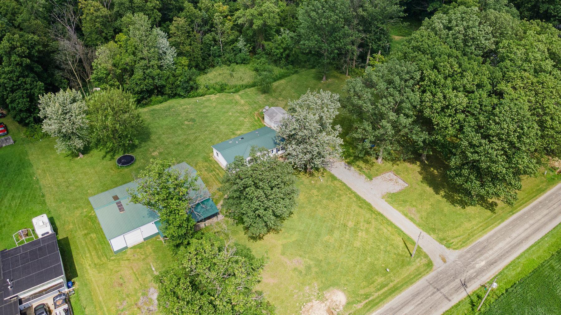 7211 Thompson Road Hoagland, IN 46745 - Photo 7 of 36
