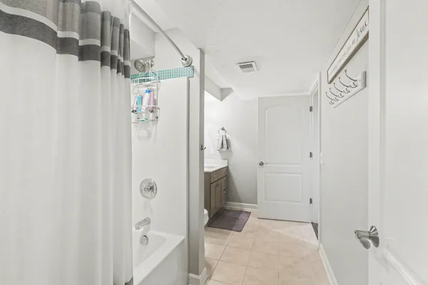 $824,900 | 2300 Perry Street, Holland, MI 49424