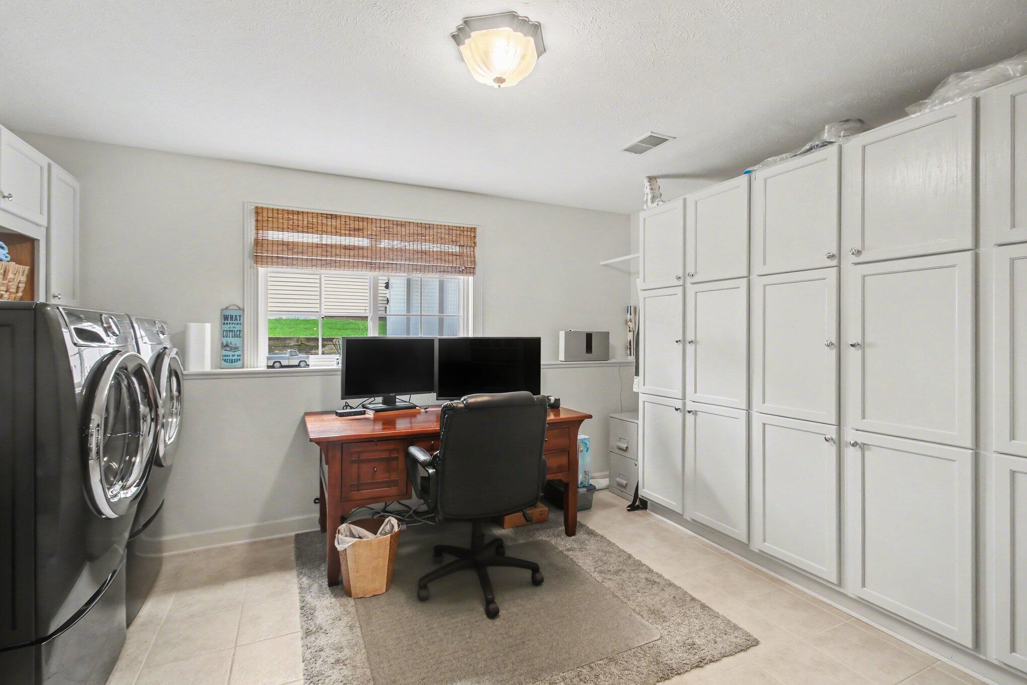 2300 Perry Street Holland, MI 49424 - Photo 21 of 51 028_file_6878