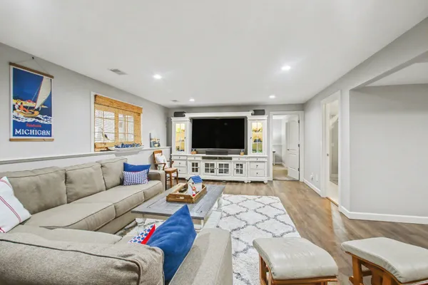 $824,900 | 2300 Perry Street, Holland, MI 49424